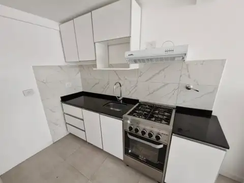 Departamento en Alquiler en Caseros, $ 800.000