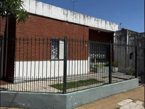 Venta casa 3 ambientes   departamento al fondo - Muñiz , San Miguel
