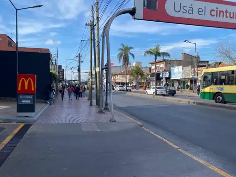Oficina Monoambiente con 4 baños