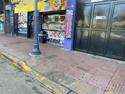 M. T de Alvear  al 2900