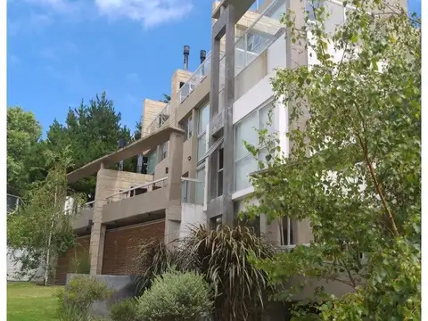 Eolo 160 , Piso 1