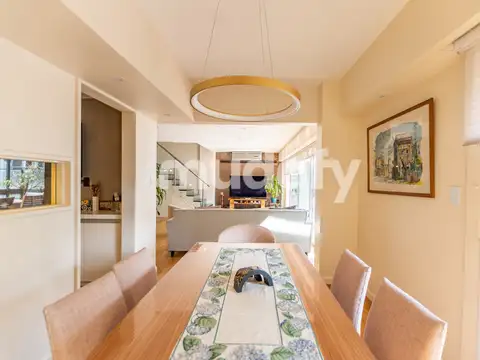 Departamento 4 ambientes con 2 baños