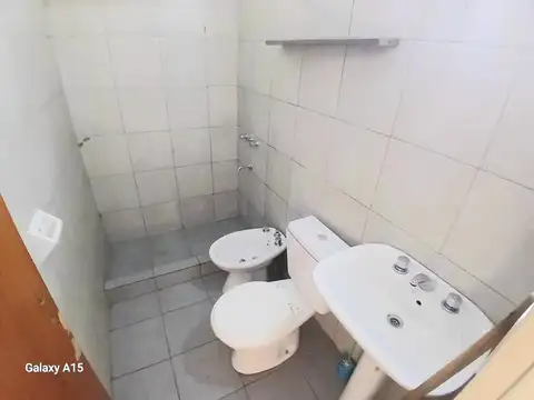 Alquiler depto 1 amb con patio