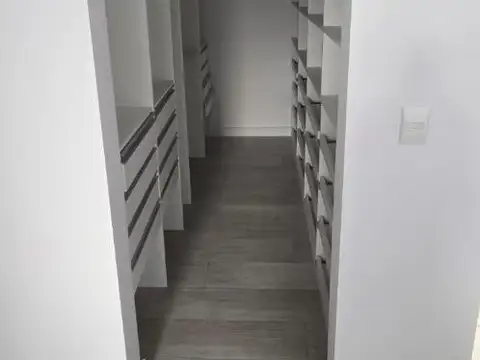 Departamento 4 ambientes con 3 baños