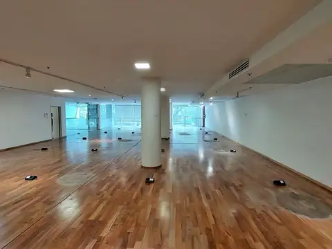 Oficina en Alquiler en Centro, USD 90.000