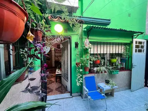 VENTA PH BOEDO- 2 AMBIENTES CON PATIO Y LAVADERO