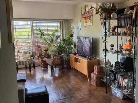 Departamento 4 ambientes con 2 baños