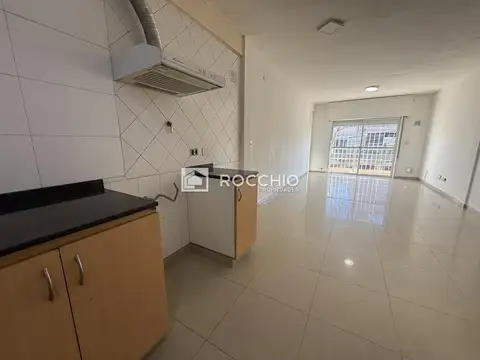 Departamento en Alquiler en Jose Leon Suarez, $ 570.000