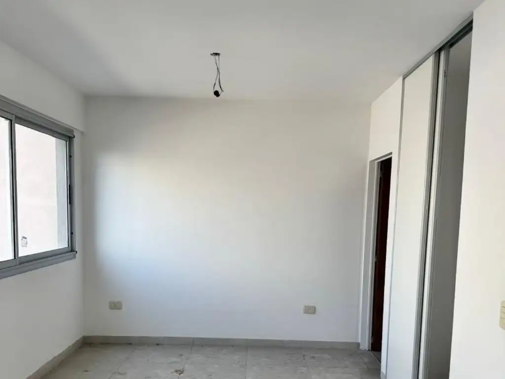 Trelles 1000, Piso 3
