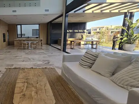 Casa en Venta al Noreste