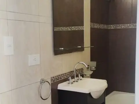 Donado 2800, Piso 1
