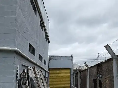 LOCAL COMERCIAL EN MORENO