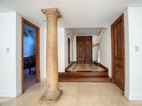 Casa en Alquiler con 1 cochera