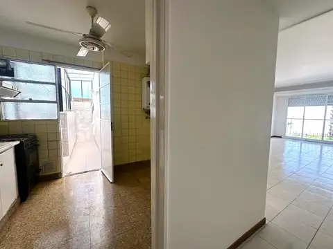 DR. ADOLFO DICKMAN al 1400