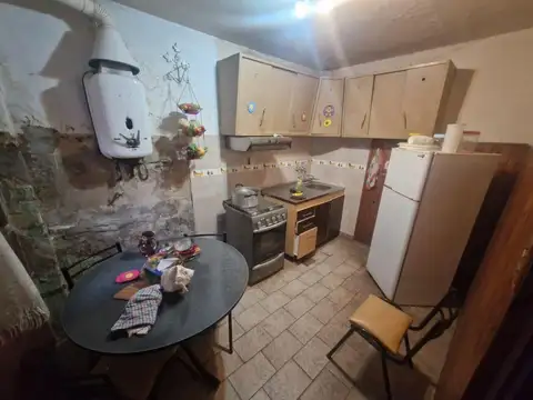 Casa 3 ambientes con 2 baños