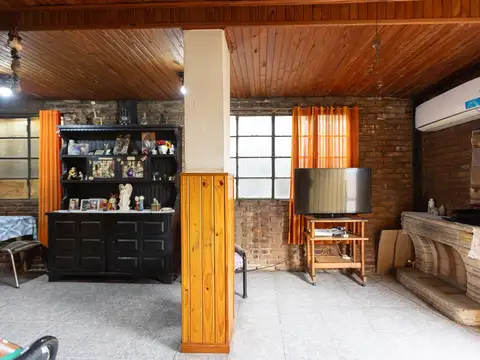 Casa 3 ambientes con 1 baño