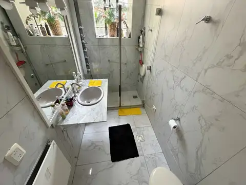 Depto Tipo Casa 4 ambientes con 2 baños