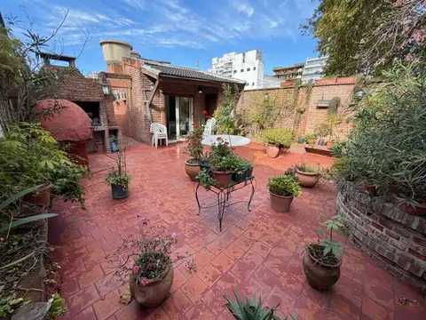 VENTA PH 4 AMB AMPLIO LUMINOSO CON BALCÓN, GRAN TERRAZA, QUINCHO Y PARRILLA