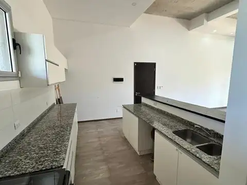 Departamento en Alquiler de 3 dormitorios