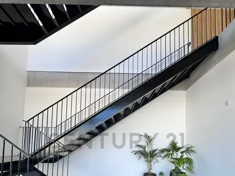 138 y 485 OFICINA EN ALQUILER DISTRITO GORINA