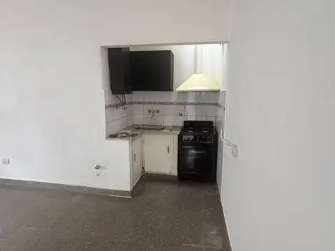 Depto Tipo Casa en Alquiler 50 años