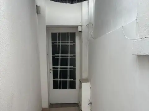 Depto Tipo Casa en Alquiler de 2 ambientes