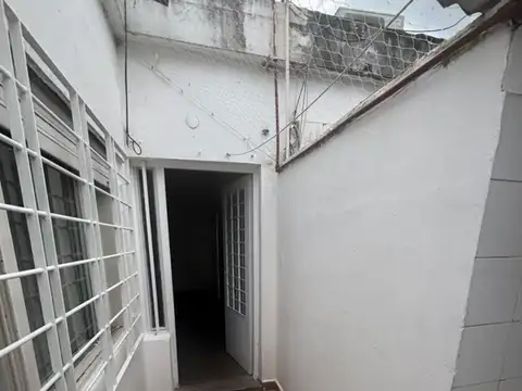 Depto Tipo Casa en Alquiler de 1 dormitorio