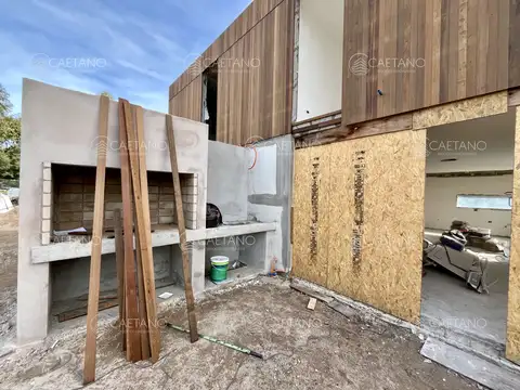 Casa 3 ambientes con 2 baños