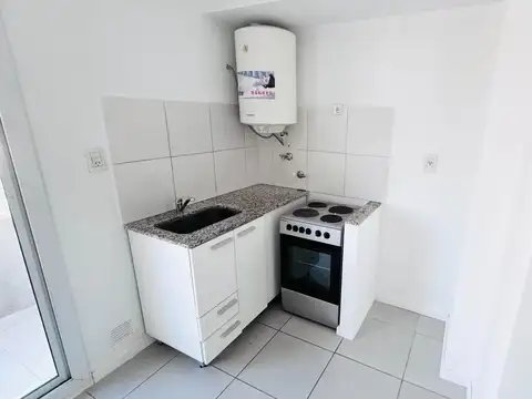 ALQUILER Monoambiente con Balcón | Pje. Zavalla 3200