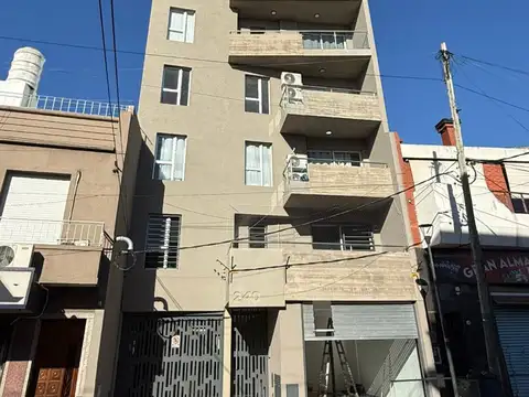 DEPTO 2 AMB CON BALCON CONTRAFRENTE (SIN EXPENSAS) REF. 898/3