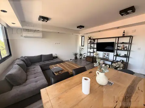 Excelente Dúplex FLORIDA 3 Ambientes con Cochera, Parrilla y Suite | Bajas Expensas