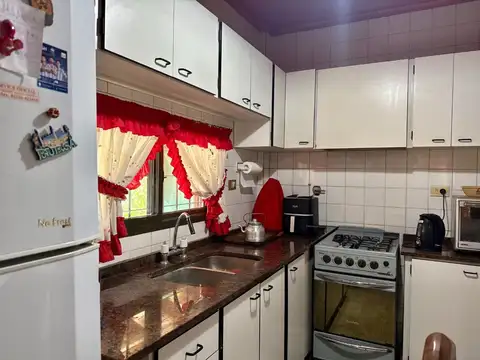Casa en venta 3 AMBIENTES- Carlos Spegazzini
