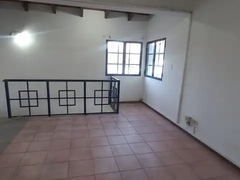 Local en Alquiler en Mendoza, $ 1.900.000