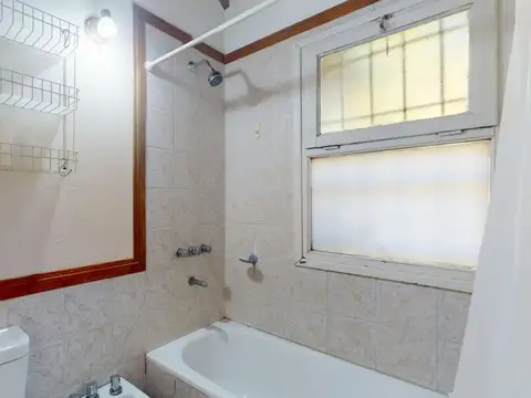 Casa en Venta en Carilo, USD 235.000