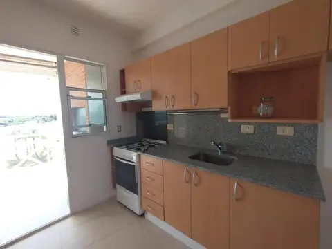 Departamento en Alquiler con 2 cocheras