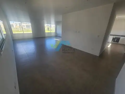 Casa en Venta en Pilar del Este - Santa Lucia, USD 198.000