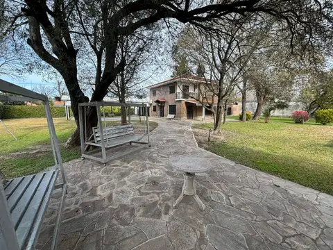 Venta casa de estilo 2.762 m2 de terreno en funes