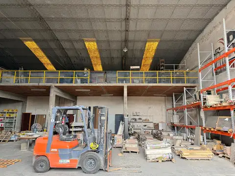 Galpón Estratégico con Salida Logística – Pueyrredón 5600