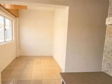 Depto Tipo Casa en Alquiler de 1 dormitorio