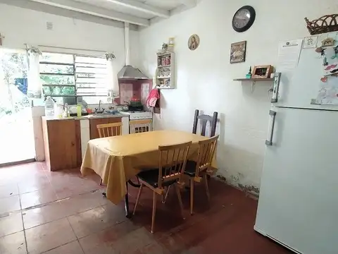 Casa 5 ambientes con 3 baños