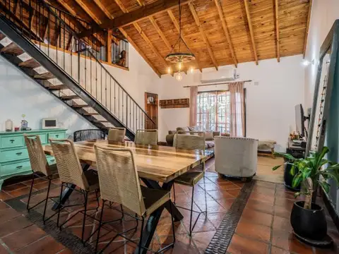 Jose Indart 957 , Piso 1