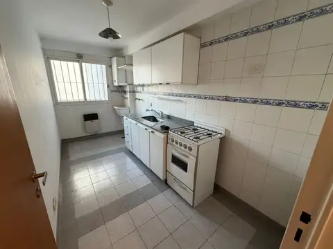 Departamento en Alquiler en Flores, $ 800.000