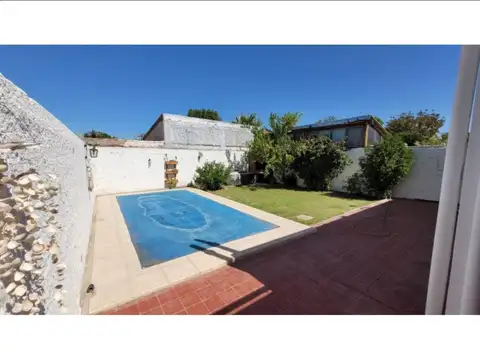 Casa en Alquiler de 4 dormitorios