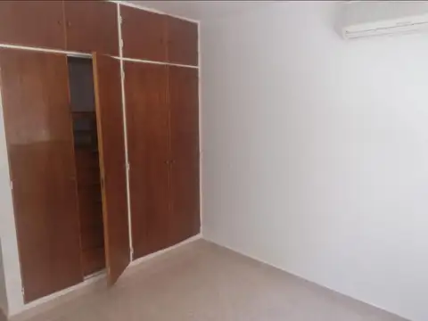 CASA | 5 AMBIENTES | PISCINA  | PARRILLERO | RIVADAVIA