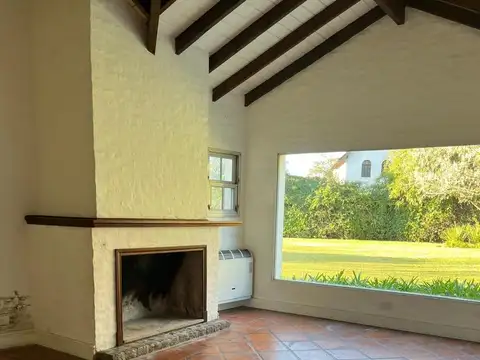Casa en Alquiler de 3 dormitorios