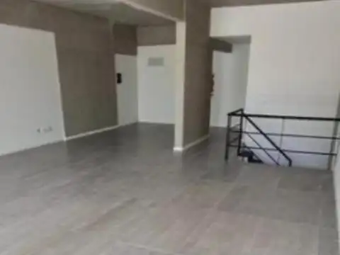 Local de 95 m2 en 9 de Julio Estudios II - Irigoyen al 1400