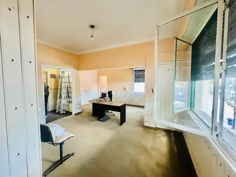 Casa 6 ambientes con 3 baños