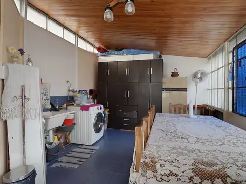 Depto Tipo Casa en Venta 69 años