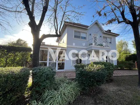 Casa en Venta de 4 dormitorios