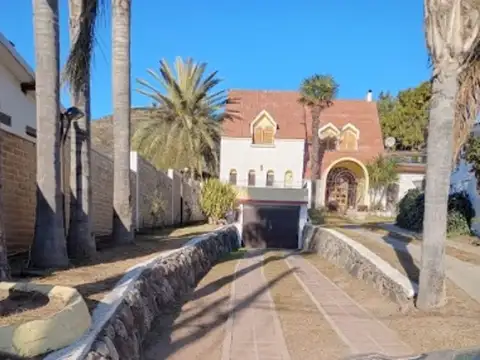 Venta Casa 3 Dormitorios con Pileta en  Carlos Paz